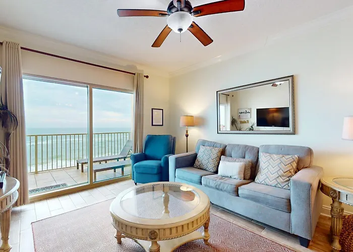 Holiday home Crystal Shores 303