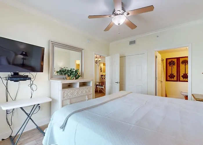 Crystal Shores 303 Holiday home *